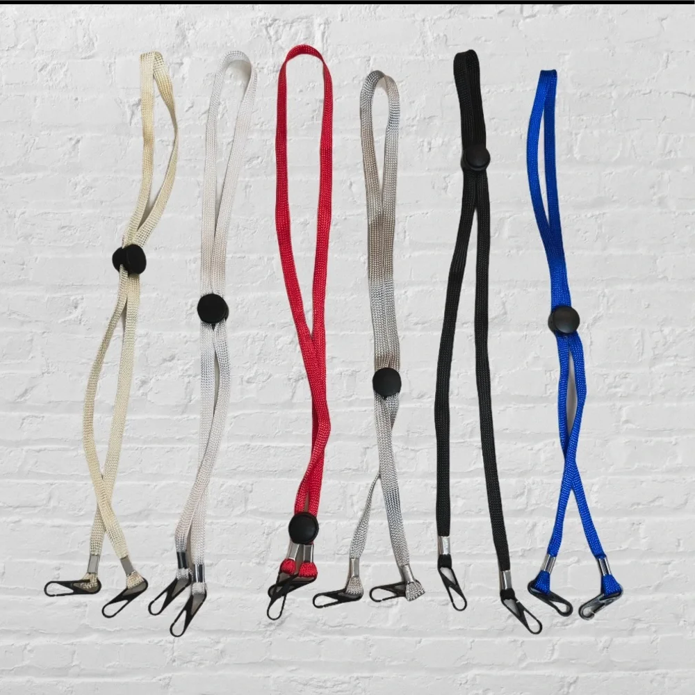 🛍🏙3️⃣ for $1️⃣5️⃣ 6 🆕 Lanyard mask or ID holders
